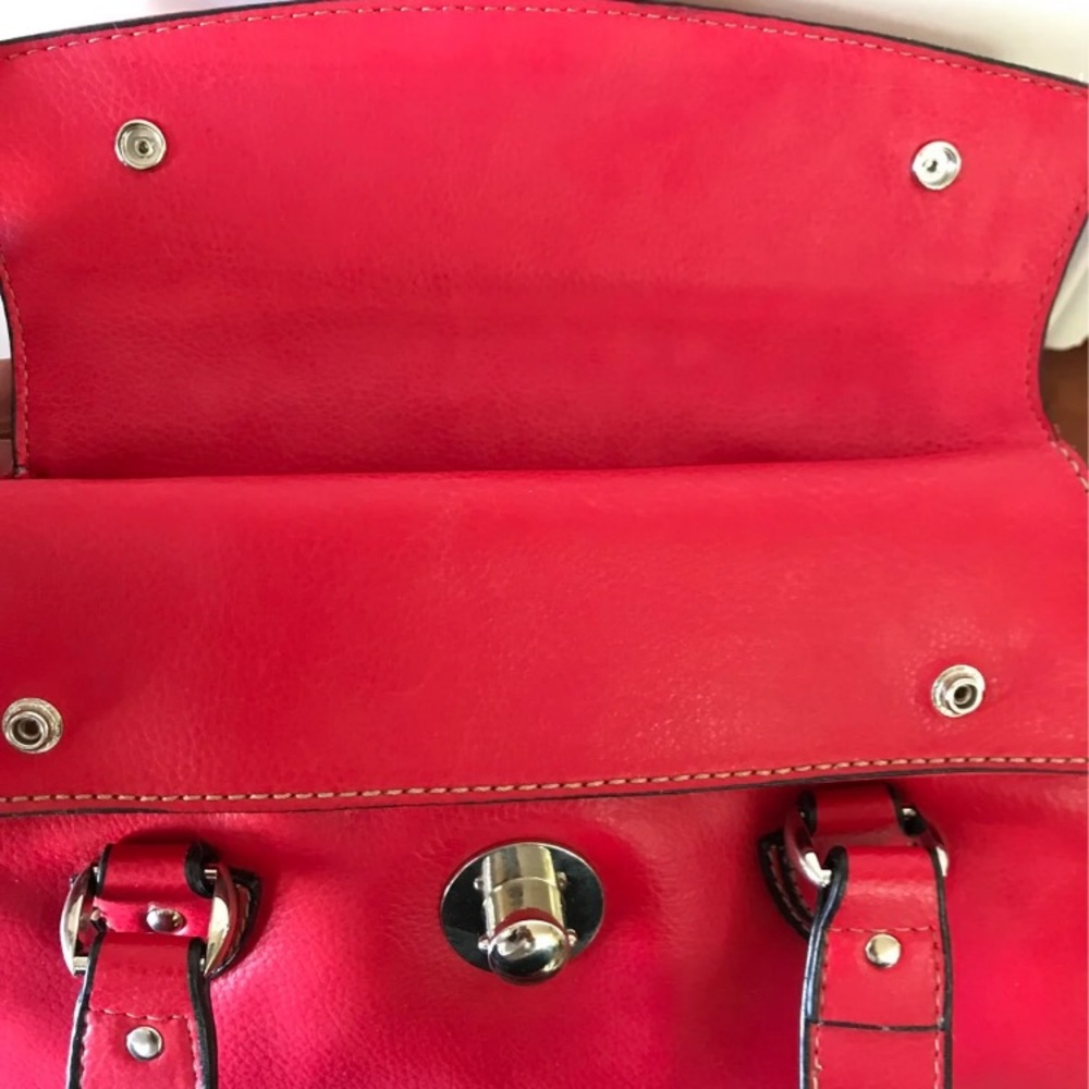 Red handbag - Picture 2 of 6